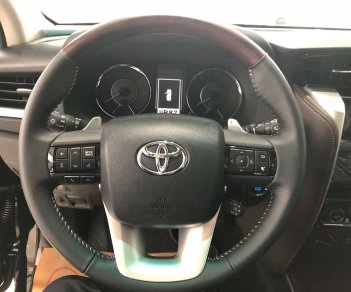 Toyota Fortuner 2.8V (4x4) 2018 - Toyota Giải Phóng - Bán xe Fortuner 2.8V (4x4), máy dầu sẵn xe giao ngay, hỗ trợ sâ, LH 0973.160.519