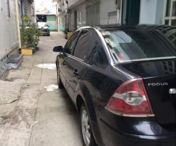 Ford Focus 2005 - Cần bán lại xe Ford Focus sản xuất 2005, màu đen, giá tốt