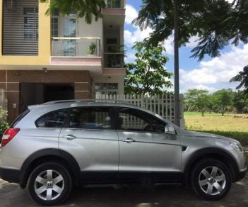 Chevrolet Captiva LTZ 2009 - Cần bán gấp Chevrolet Captiva LTZ năm sản xuất 2009, màu bạc, giá tốt