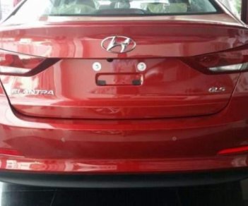 Hyundai Elantra  MT   2018 - Bán Hyundai Elantra MT 2018, màu đỏ, xe có sẵn sẽ giao xe trong ngày làm việc