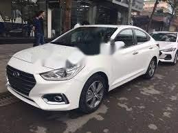 Hyundai Accent   2018 - Bán ô tô Hyundai Accent model 2019, màu trắng, giá tốt