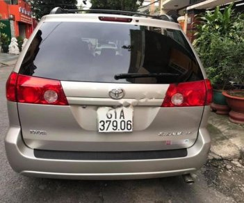 Toyota Sienna LE 3.5 2007 - Bán gấp Toyota Sienna LE 3.5 2007, màu bạc, nhập khẩu