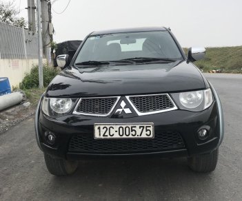 Mitsubishi Triton 2011 - Nhà mình cần bán chiếc xe Mitsubishi Triton 2011, màu đen