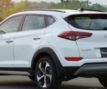 Hyundai Tucson   1.6AT    2018 - Cần bán Hyundai Tucson 1.6AT đời 2018, mới 100%