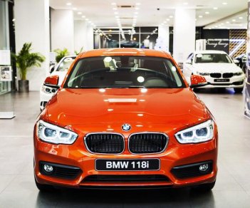 BMW 1 Series 118i  2018 - Bán BMW 1 Series đời 2018, màu cam, nhập khẩu nguyên chiếc, giá tốt nhất, khuyến mãi khủng nhất