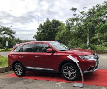 Mitsubishi Outlander  2.4 CVT 2018 - Bán Mitsubishi Outlander sản xuất 2018, màu đỏ