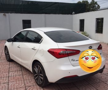 Kia K3 2.0 2015 - Cần bán xe Kia K3 2.0 tháng 12/2015, màu trắng, ODO 26000, giá bán 590tr