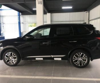 Mitsubishi Outlander  2.4L 2018 - Bán xe Mitsubishi Outlander 2.4L năm 2018, màu đen