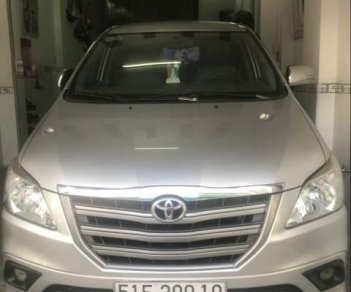 Toyota Innova 2015 - Bán Toyota Innova đời 2015, màu bạc chính chủ, giá chỉ 600 triệu