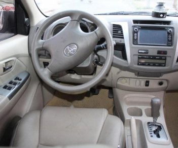 Toyota Fortuner 3.0 G 2008 - Cần bán xe Toyota Fortuner 3.0 G sản xuất năm 2008, nhập khẩu nguyên chiếc số tự động