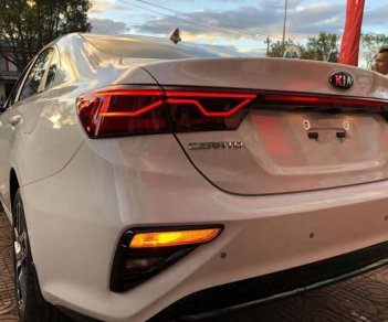 Kia Cerato 2018 - Bán Kia Cerato năm sản xuất 2018, màu trắng giá cạnh tranh