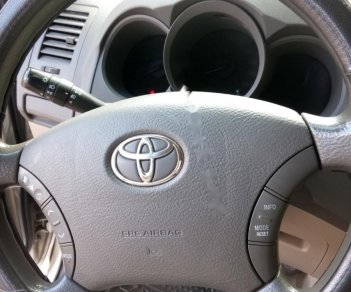 Toyota Hilux 3.0G 4x4 MT 2010 - Bán Toyota Hilux 3.0G 4x4 MT năm sản xuất 2010, màu bạc, xe nhập giá cạnh tranh