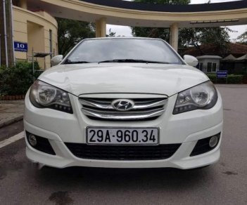 Hyundai Avante MT 2014 - Bán Hyundai Avante màu trắng, số sàn xe, chính tên chính chủ mua sử dụng đầu năm 2014
