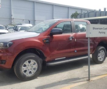 Ford Ranger XLS 2.2L 4x2 AT 2018 - Bán Ford Ranger XLS AT màu đỏ, giao ngay