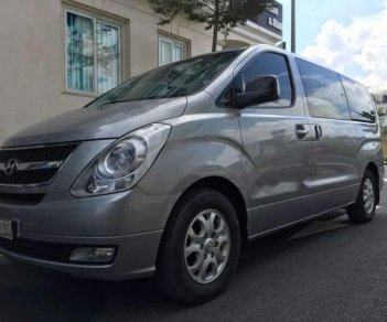 Hyundai Starex   2015 - Bán Hyundai Starex đời 2015, màu xám, xe nhập, số sàn