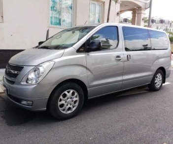 Hyundai Starex   2015 - Bán Hyundai Starex đời 2015, màu xám, xe nhập, số sàn