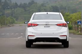 Hyundai Accent 2018 - Bán Hyundai Accent sản xuất năm 2018, màu trắng, giá chỉ 425 triệu