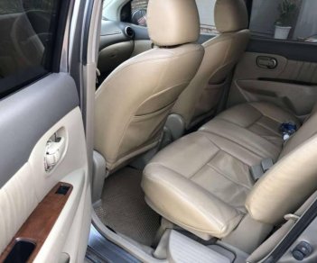 Nissan Grand livina 2010 - Bán Nissan Grand livina đời 2010, màu xám