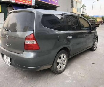 Nissan Grand livina 2010 - Bán Nissan Grand livina đời 2010, màu xám