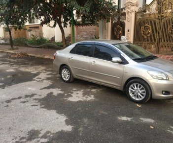 Toyota Vios E 2010 - Tôi muốn bán xe Toyota Vios 1.5E màu ghi vàng, sx cuối 2010, chính chủ gia đình từ đầu