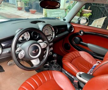 Mini Cooper S 2008 - Bán ô tô Mini Cooper S model 2009, màu kem (be), xe nhập, giá tốt