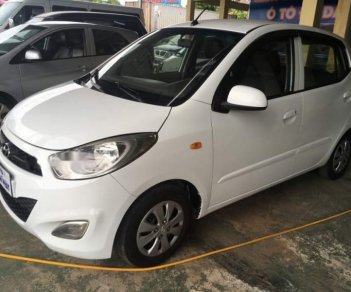 Hyundai i10  MT 2013 - Cần bán gấp Hyundai i10 MT năm 2013, màu trắng, nhập khẩu, nội ngoại thất máy móc ổn hết