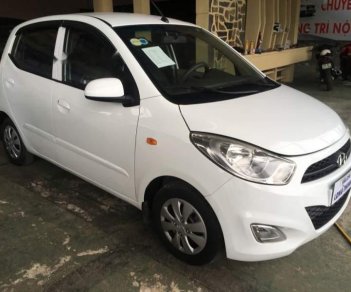 Hyundai i10  MT 2013 - Cần bán gấp Hyundai i10 MT năm 2013, màu trắng, nhập khẩu, nội ngoại thất máy móc ổn hết