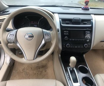 Nissan Teana 2013 - Bán ô tô Nissan Teana đời 2013 màu vàng, giá tốt, xe nhập