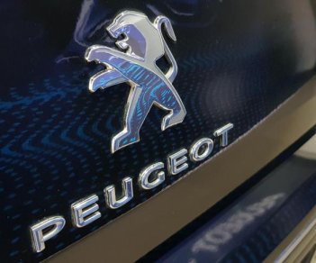 Peugeot 408 Deluxe 2017 - Bán Peugeot 408 Deluxe năm 2017, màu đen nhiều bất ngờ