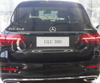 Mercedes-Benz GLC-Class GLC300 2018 - Bán Mercedes GLC300 mới, màu đen, nội thất đen ở Buôn Ma Thuột, Đắk Lắk, giao ngay cho khách chơi tết