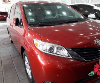 Toyota Sienna    2011 - Cần bán lại xe Toyota Sienna năm sản xuất 2011, màu đỏ, nhập khẩu Mỹ