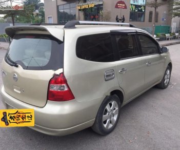 Nissan Grand livina AT 2011 - Cần bán Nissan Grand livina AT 2011 chính chủ