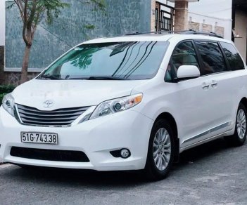 Toyota Sienna     3.5 XLE   2013 - Chính chủ bán Toyota Sienna 3.5 bản XLE Full option, sản xuất cuối 2013, xe còn rất mới và zin