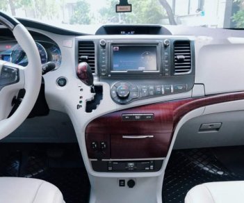 Toyota Sienna     3.5 XLE   2013 - Chính chủ bán Toyota Sienna 3.5 bản XLE Full option, sản xuất cuối 2013, xe còn rất mới và zin