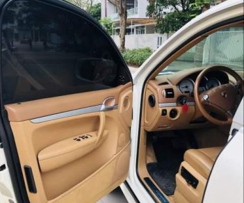 Porsche Cayenne 2008 - Cần bán lại xe Porsche Cayenne năm 2008, màu trắng, nhập khẩu nguyên chiếc xe gia đình