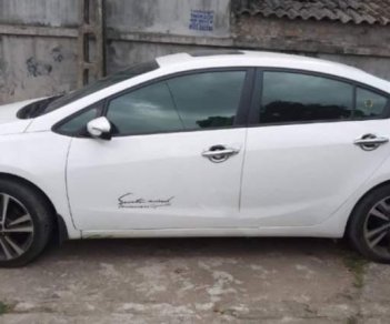 Kia Cerato   1.6 MT  2018 - Cần bán gấp Kia Cerato 1.6 MT năm sản xuất 2018, màu trắng, giá tốt