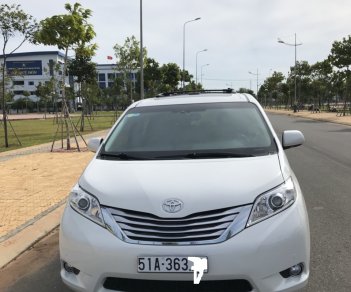 Toyota Sienna 2014 - Cần bán xe Toyota Sienna năm sản xuất 2014, màu trắng, nhập khẩu nguyên chiếc