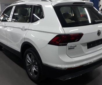 Volkswagen Tiguan 2019 - Tiguan Allspace 2019 Suv 7 chỗ. Xu thế Suv 7 chỗ mới nhất tại Việt Nam – Hotline: 0909 717 983