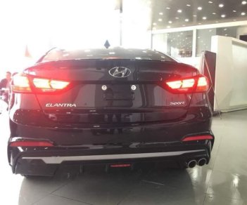 Hyundai Elantra 1.6 Turbo 2019 - Bán Hyundai Elantra 1.6 Turbo 2019, màu đen