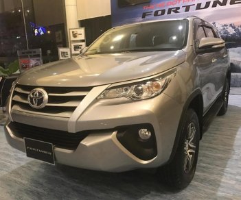 Toyota Fortuner 2.4G MT 2019 - Toyota Fortuner 2.4G MT 2019, màu bạc, giao ngay đi chơi tết, giá đặc biệt