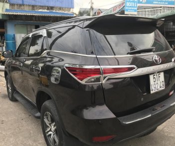 Toyota Fortuner 2017 - Bán Toyota Fortuner năm 2017 màu nâu, giá tốt chính chủ bán