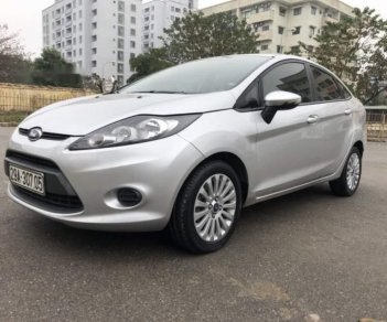 Ford Fiesta   2011 - Cần bán lại xe Ford Fiesta đời 2011, màu bạc, giá chỉ 315 triệu