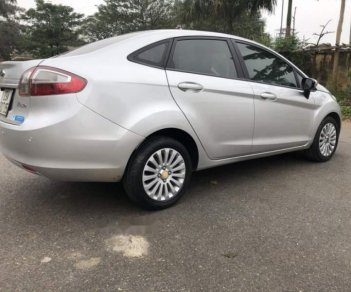 Ford Fiesta   2011 - Cần bán lại xe Ford Fiesta đời 2011, màu bạc, giá chỉ 315 triệu