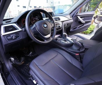 BMW 3 Series 320i 2017 - Cần Bán BMW 320i màu đen 2017, ĐK 2018, xe rất mới