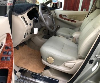 Toyota Innova G 2007 - Cần bán xe Toyota Innova G đời 2007, màu bạc, đã đi 95000 km