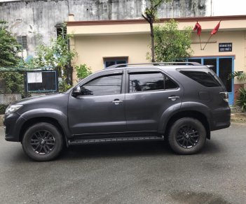 Toyota Fortuner AT 2016 - Bán gấp Toyota Fortuner V 2016 AT xăng, xám chì chính chủ