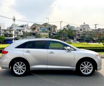 Toyota Venza 2010 - Bán Venza 2.7 nhập Mỹ 2010 màu bạc, hàng full đủ đồ chơi, số tự động 6 cấp, nội thất