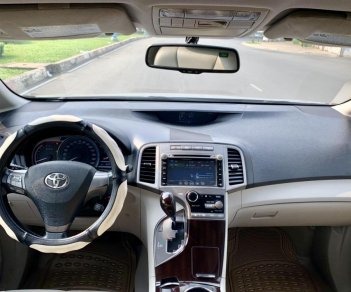 Toyota Venza 2010 - Bán Venza 2.7 nhập Mỹ 2010 màu bạc, hàng full đủ đồ chơi, số tự động 6 cấp, nội thất