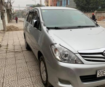 Toyota Innova G 2010 - Cần bán Toyota Innova G năm 2010, màu bạc 