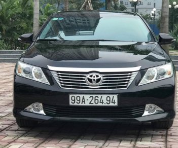 Toyota Camry 2.5Q 2015 - Cần bán lại xe Toyota Camry đời 2015, màu đen còn mới, giá tốt 976tr